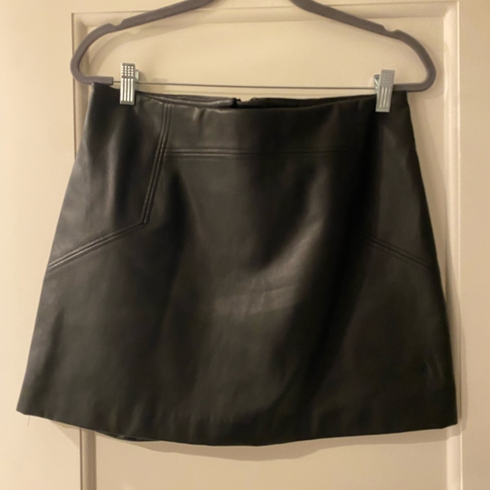 H&M black faux leather skirt